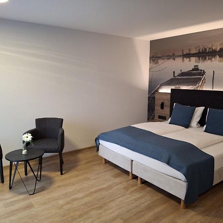 Hotel Am Hardtsee Ubstadt-Weiher Ngoại thất bức ảnh