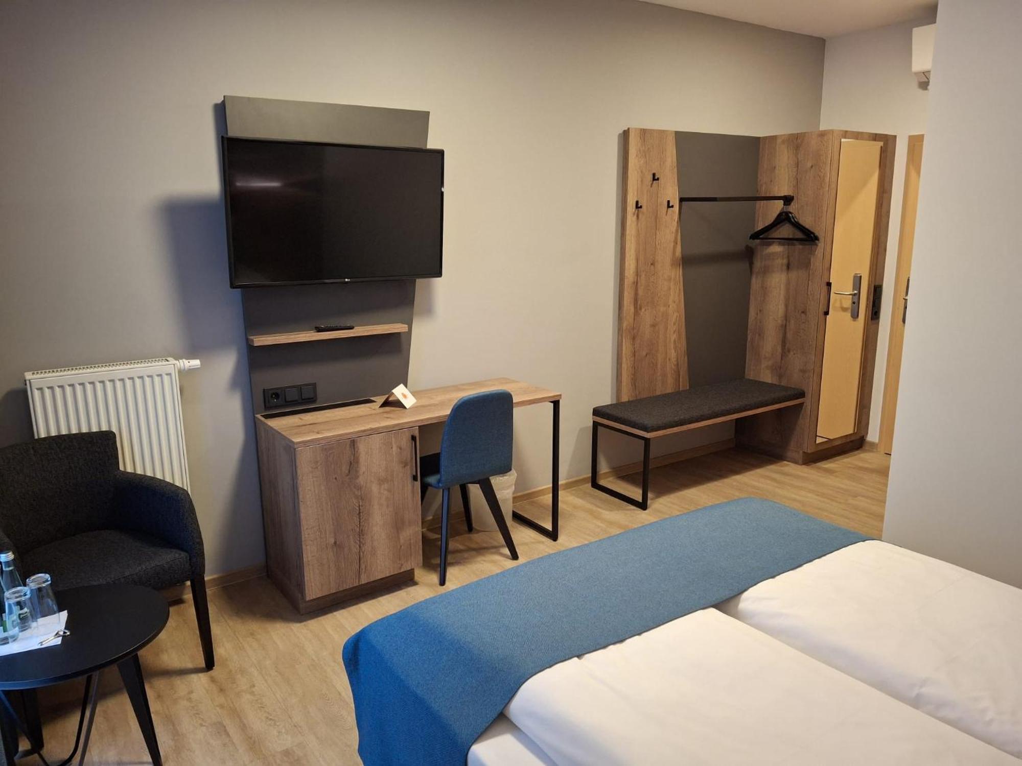 Hotel Am Hardtsee Ubstadt-Weiher Ngoại thất bức ảnh